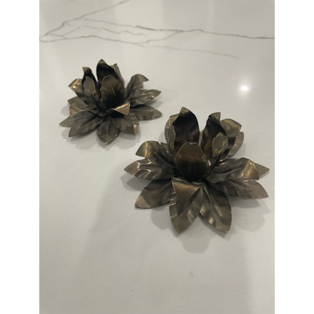Vintage Metal Brass Flower Poinsettia Tapered Candle Holder Gold MCM Whimsical - Picture 3 of 7